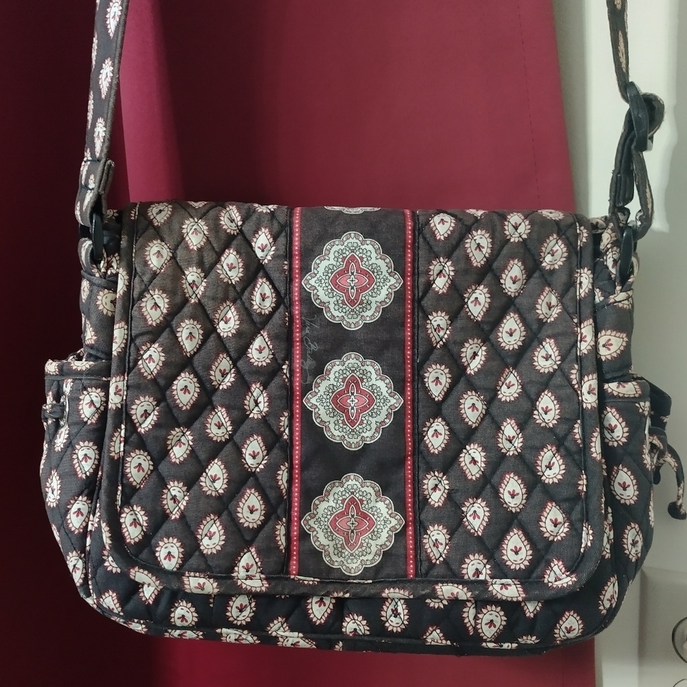 Vera Bradley Black Floral Petals/Paisley Pattern, Crossbody Bag - Picture 2 of 15